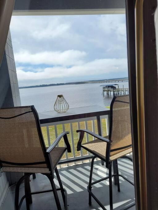 Romantic Getaway Bayside Panacea Luaran gambar